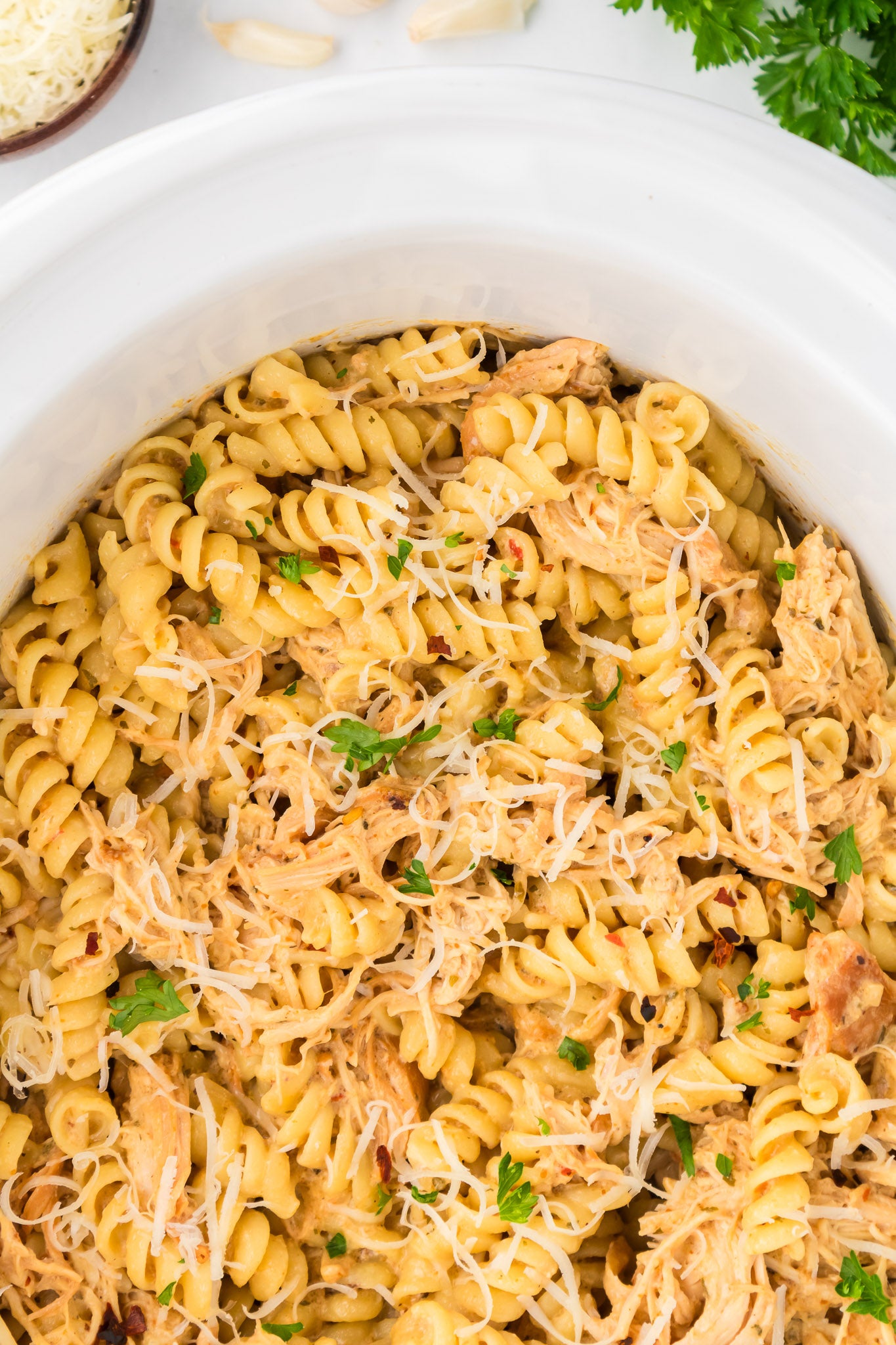 Crock Pot Garlic Parmesan Chicken Pasta