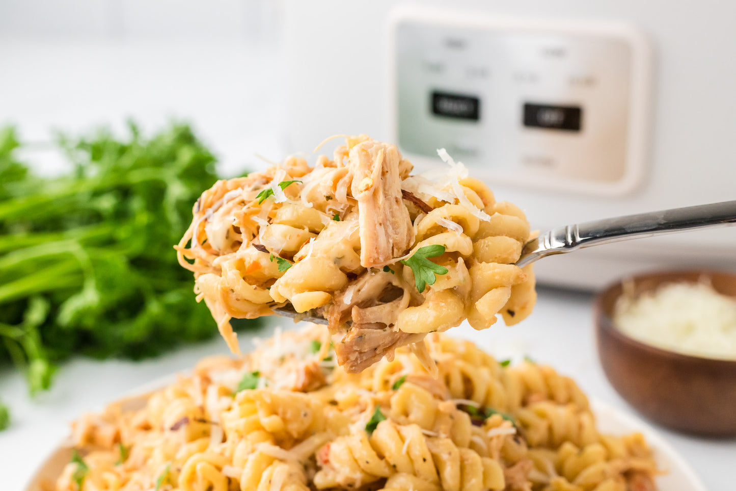 Crock Pot Garlic Parmesan Chicken Pasta